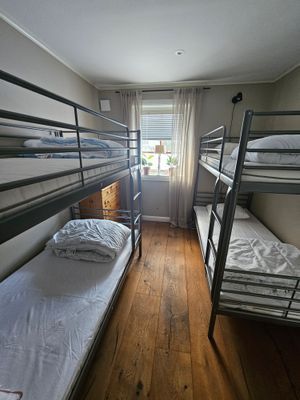 Modern stuga i lantlig miljö med härlig kvällssol - Bild 15