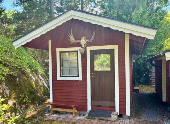 Fritidshus nära badsjö och natur - Bild 11