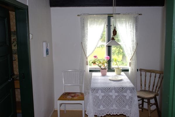 Mysigt hus i natursköna Bjärnum- nära sjö och skog - Bild 4