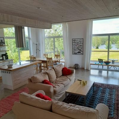 Fint hus med egen brygga . - Bild 17