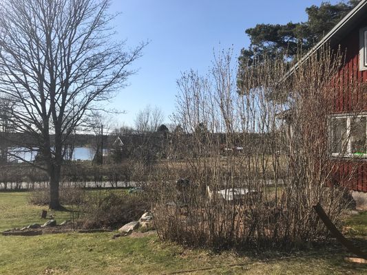 Mysig och rejäl stuga på Blidö nära havet - Bild 18