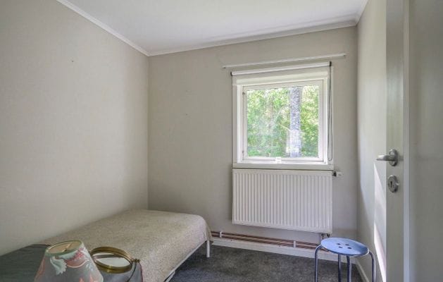 Sommaridyll på Adelsö: modern stuga nära Mälaren - Bild 21