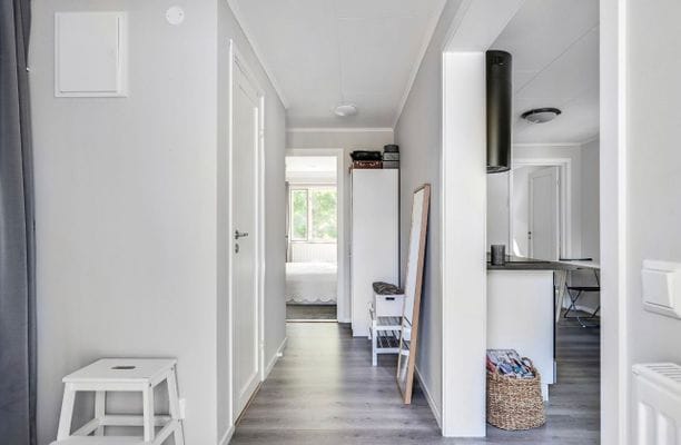 Sommaridyll på Adelsö: modern stuga nära Mälaren - Bild 20