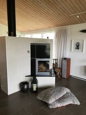 Modern vinterbonad stuga - Bild 9