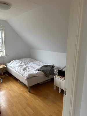 Nyrenoverat hus i charmiga Torekov - Bild 9