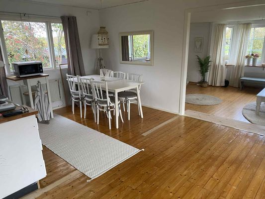 Fin välplanerad stuga med lantligt läge - Bild 7