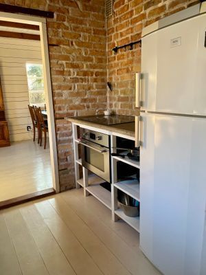 Gårdshus på hästgård i idyllisk miljö - Bild 6