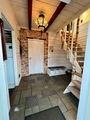 Gårdshus på hästgård i idyllisk miljö - Bild 4