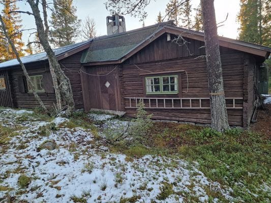 Mysig stuga i Grövelsjön