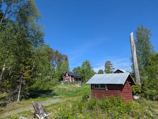 Timrad stuga nära fjällen - Bild 30
