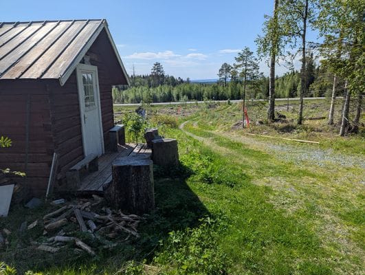 Timrad stuga nära fjällen - Bild 32