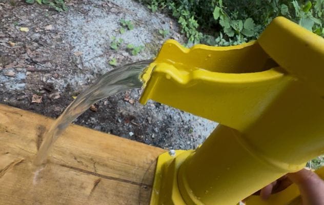 Vatten vid egen gårdspump