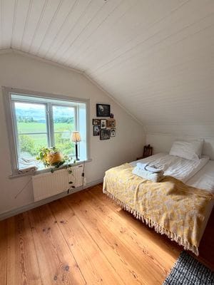 Bogsta By – Historisk Sörmlandsgård med sjöutsikt - Bild 44