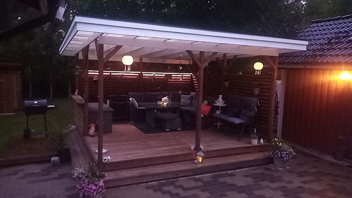 Pergola i skymning