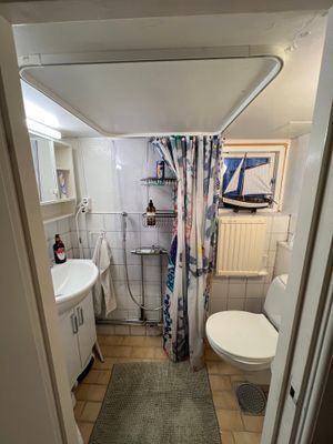 Havsnära villa med underbar utsikt i Rönnäng - Bild 32