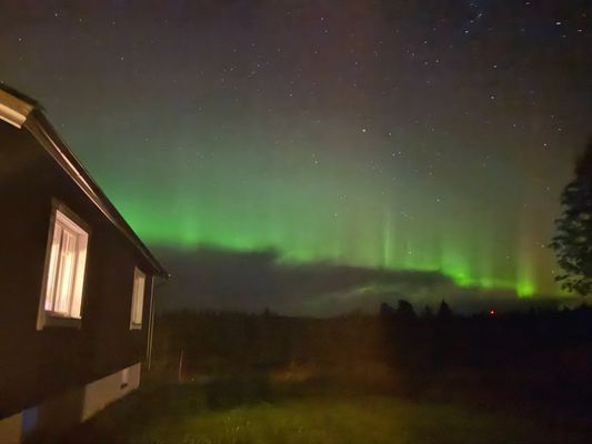 Norrsken skådat från huset i september