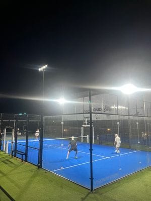 Centralt gathus - bas för en fantastisk padelresa - Bild 20