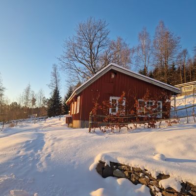 Lantlig stuga med utsikt - Bild 2