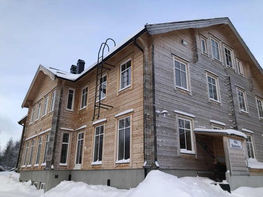 VILLA SKALSVALLEN, Skalets torg, inomhusbordtennis - Bild 13