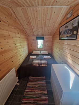 Sovrum 3, king size, egen ingång, ej direkt access till toalett