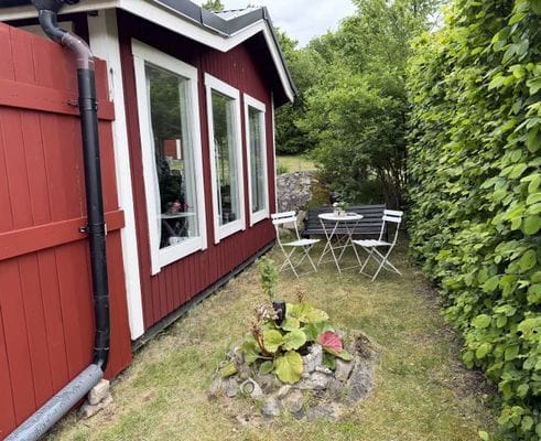 Modern stuga nära sjö i södra Småland - Bild 14