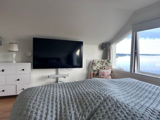 Fruvik Värmdö. Villa med havsutsikt nära strand - Bild 7