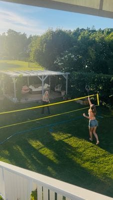 20-talscharm vid vattnet i Ålsten - Bild 24