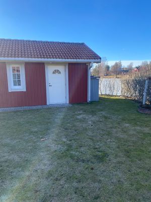 Sjötomt vid fin insjö - Bild 10