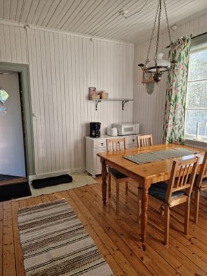 Boende 5 m från Vättern med roddbåt - Bild 7