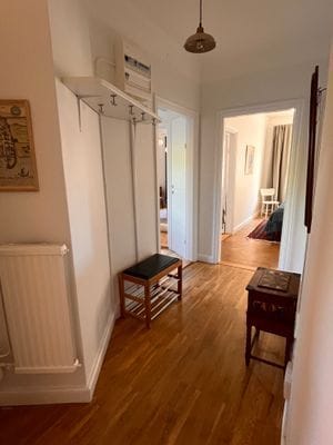 Nyrenoverad lägenhet innanför murarna - Bild 13