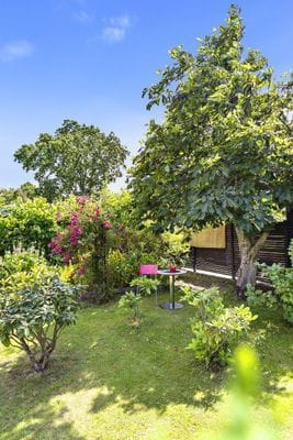 Familjevilla med uppvärmd pool & bastu nära havet - Bild 21