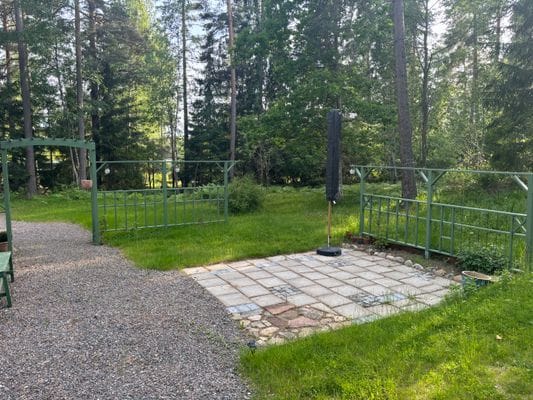 Idyllisk liten stuga vid Gamla Malmsjön - Bild 8