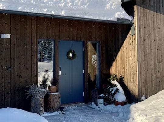 Rymligt fjällhus med bastu och utsikt mot fjällen - Bild 3