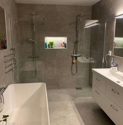 Rymligt fjällhus med bastu och utsikt mot fjällen - Bild 25