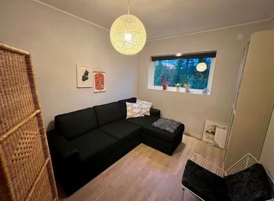 Rymligt fjällhus med bastu och utsikt mot fjällen - Bild 21