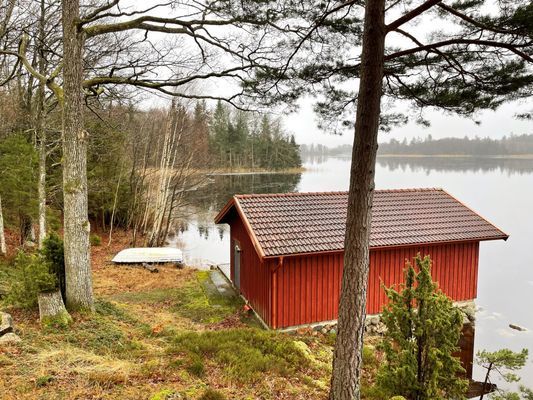semesterhus med egen sjötomt vid Bolmen | SE06053 - Bild 31