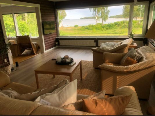 Rymligt skärgådshus med panoramautsikt över havet - Bild 7