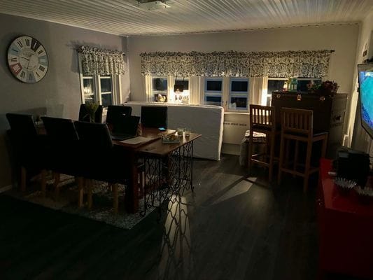 Stuga på bästa läge på sagoön IVÖ - Bild 18