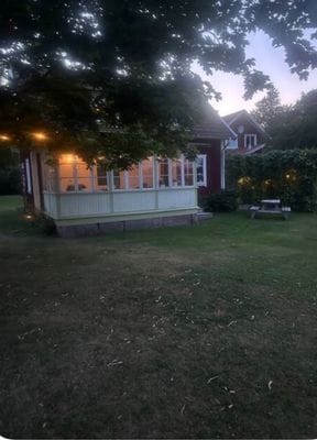 Mysig stuga på gård med bastu & eldplats - Bild 4
