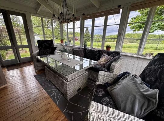 Mysig stuga på gård med bastu & eldplats - Bild 28