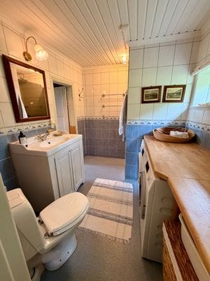 Bogsta By – Historisk Sörmlandsgård med sjöutsikt - Bild 54