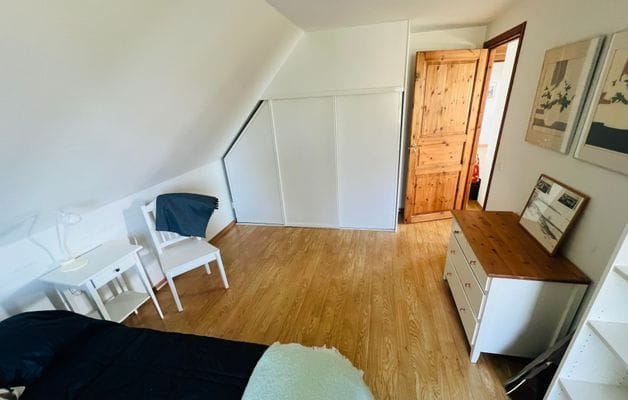 Viken nära havsbad och hamn - Bild 5