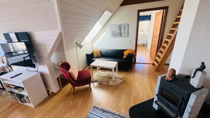 Viken nära havsbad och hamn - Bild 2