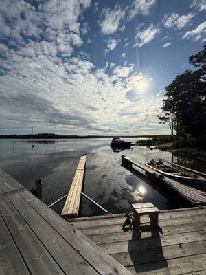 Björköfjärden, Stuga på bryggan med sol hela dagen - Bild 16