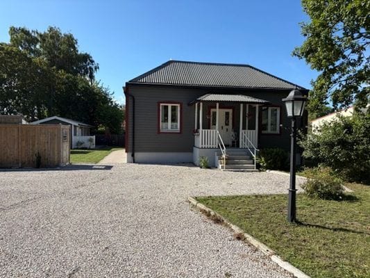 Trevlig villa. Belägen 800m från österport.