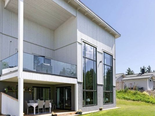 Oöverträffad modern villa i Sandviken - Bild 3