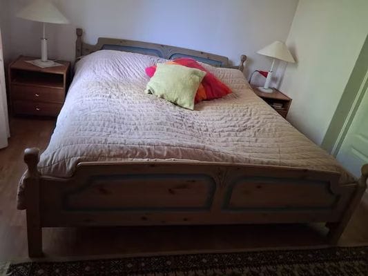 Ljusne – röd stuga med trädgård & sjönära läge - Bild 22