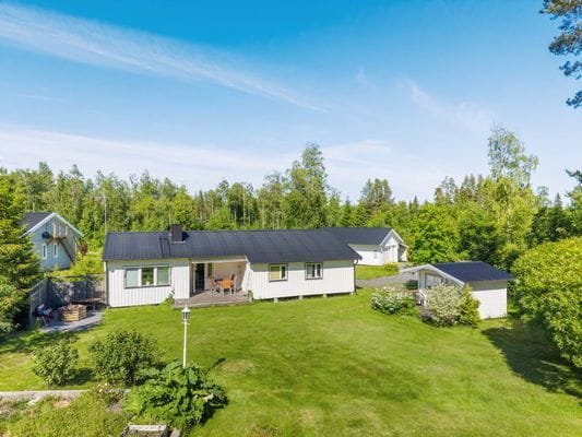 Året om stuga 20min från Umeå - Bild 2