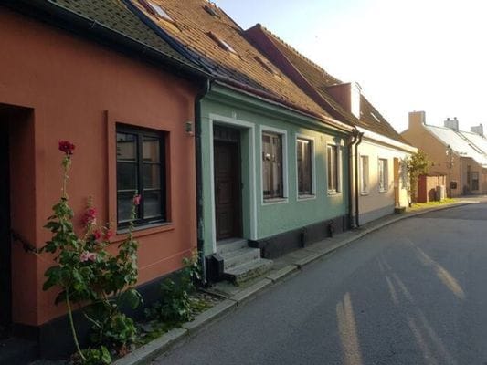 Centralt gathus - bas för en fantastisk padelresa