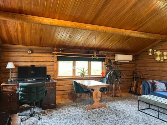 Mysig timmerstuga belägen i Bonäs vid Orsasjön - Bild 10